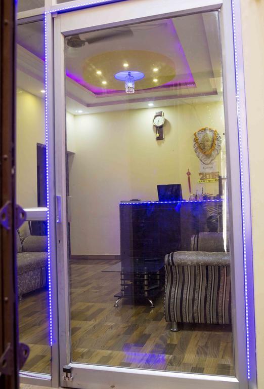 Assi River Guest House Varanasi Exterior photo