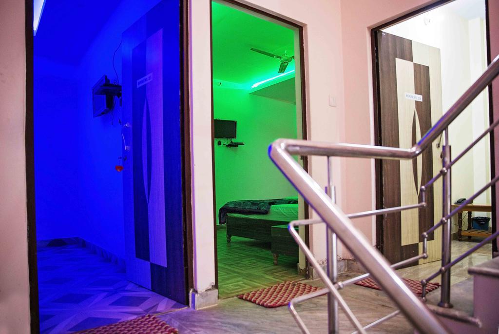 Assi River Guest House Varanasi Exterior photo