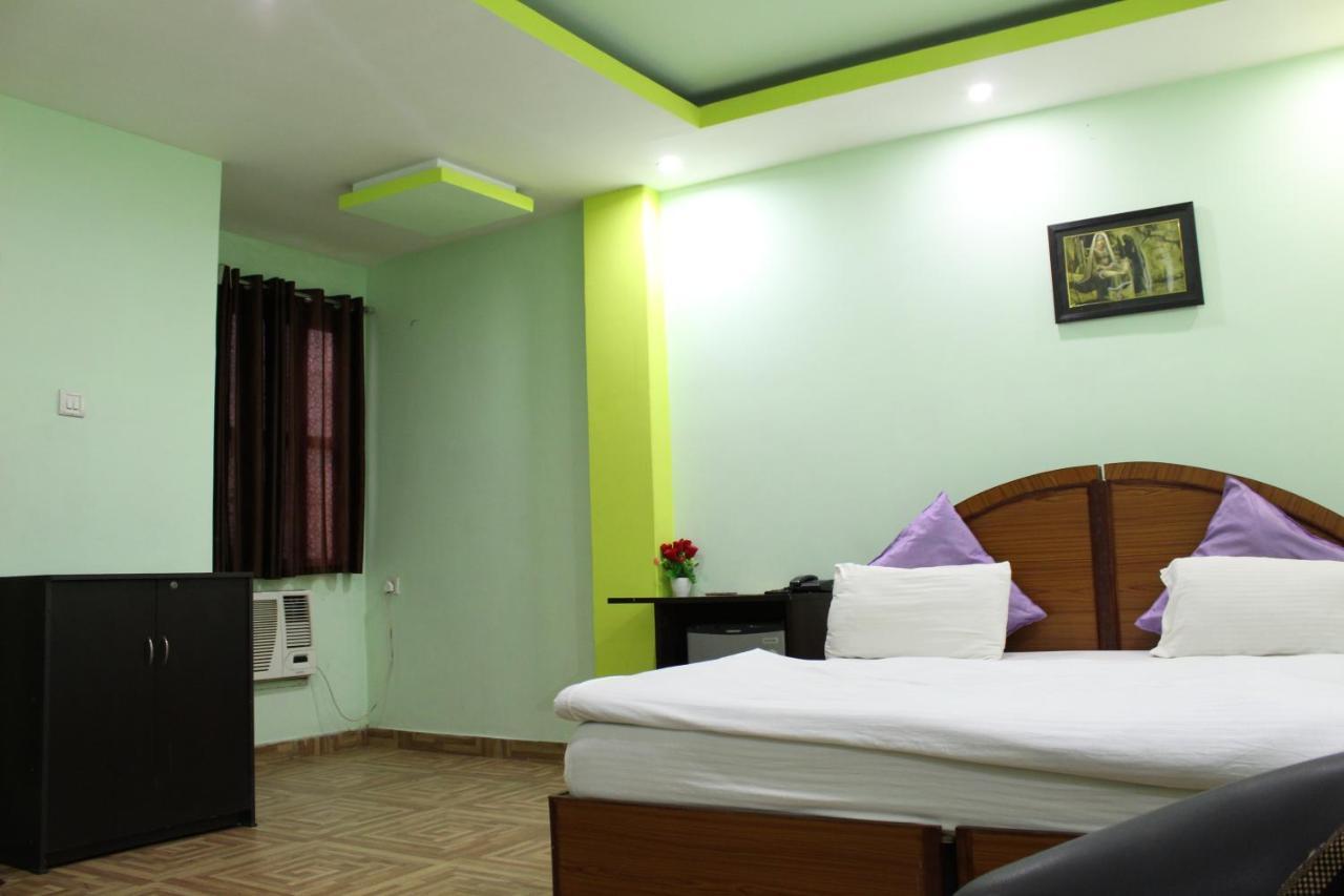 Assi River Guest House Varanasi Exterior photo