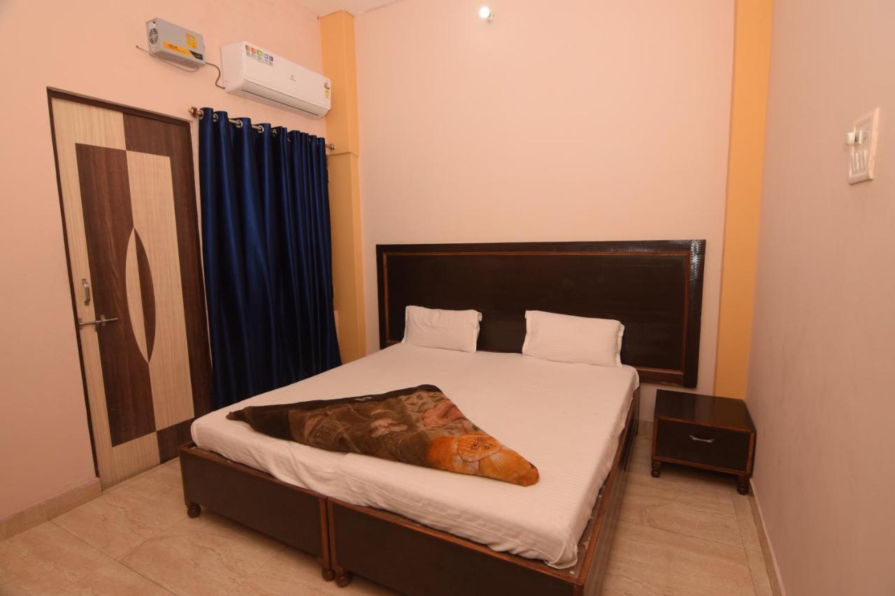 Assi River Guest House Varanasi Exterior photo
